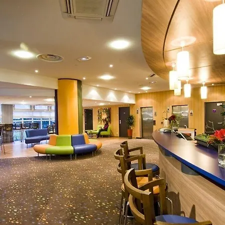 Canal - La Hotel