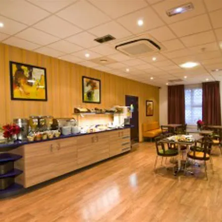 Canal - La Hotel 3*