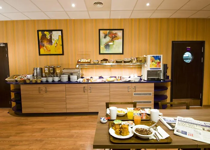 Canal - La Hotell Paris