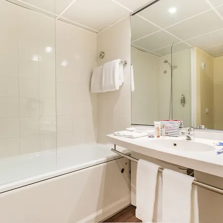 Canal Hotel 3*