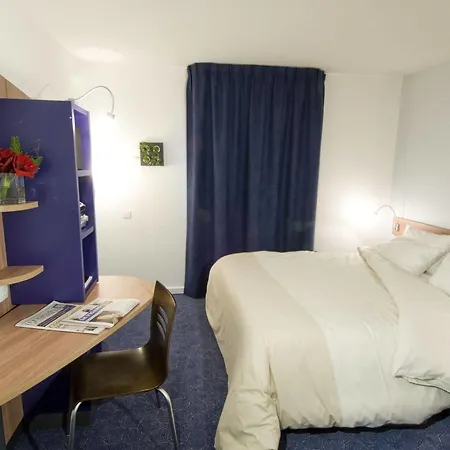 Canal Hotel 3*