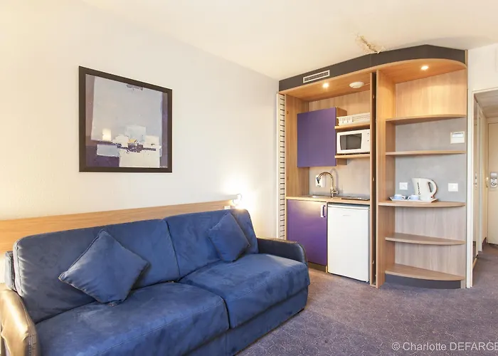 Canal - La Hotel Paris