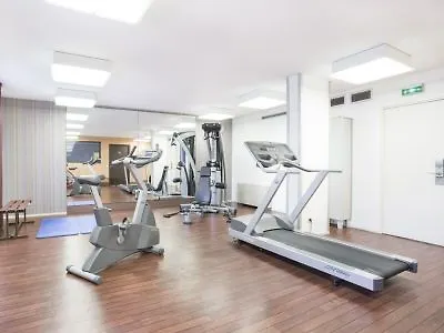 Canal - La Hotel Paris