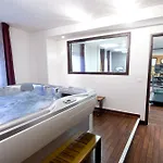 Canal - La Hotel Paris