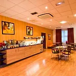 Canal - La Hotel 3*